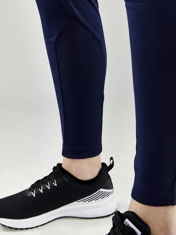 1910167-390000_Evolve Slim Pants W_Closeup6.jpg